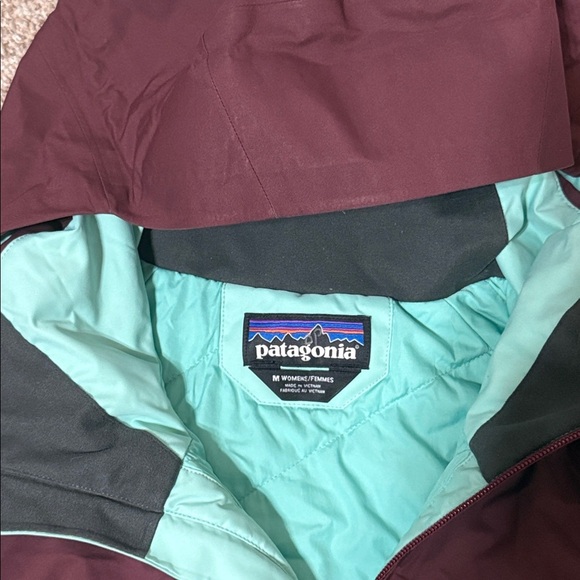 Patagonia® Women’s Insulated Snowbelle Jacket - Picture 5 of 6